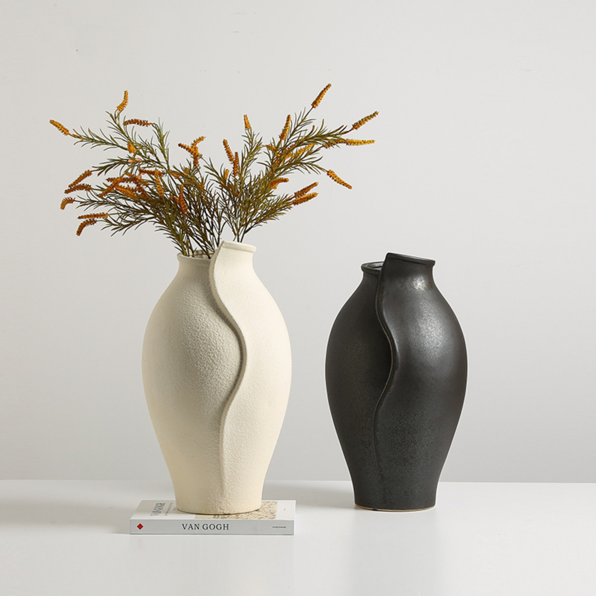 Olive vase-Ancient glaze color